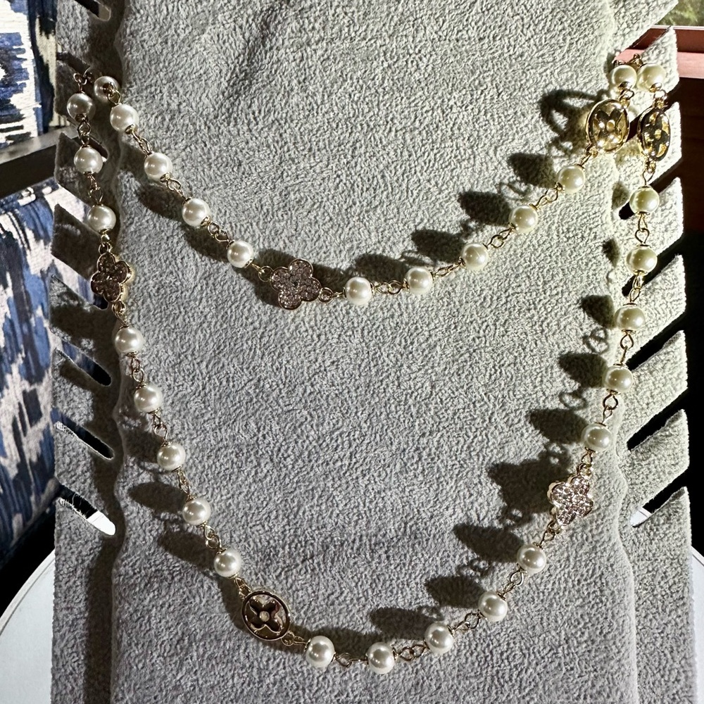 Park Lane Pearl and Gold Necklace